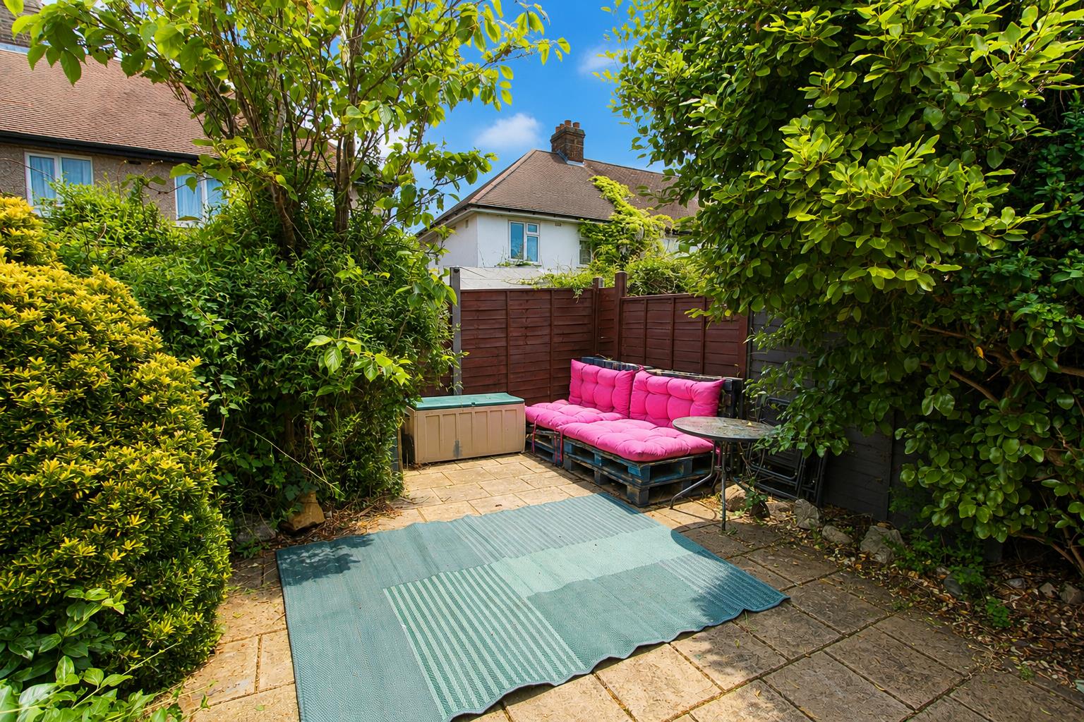 St. James Road, Carshalton